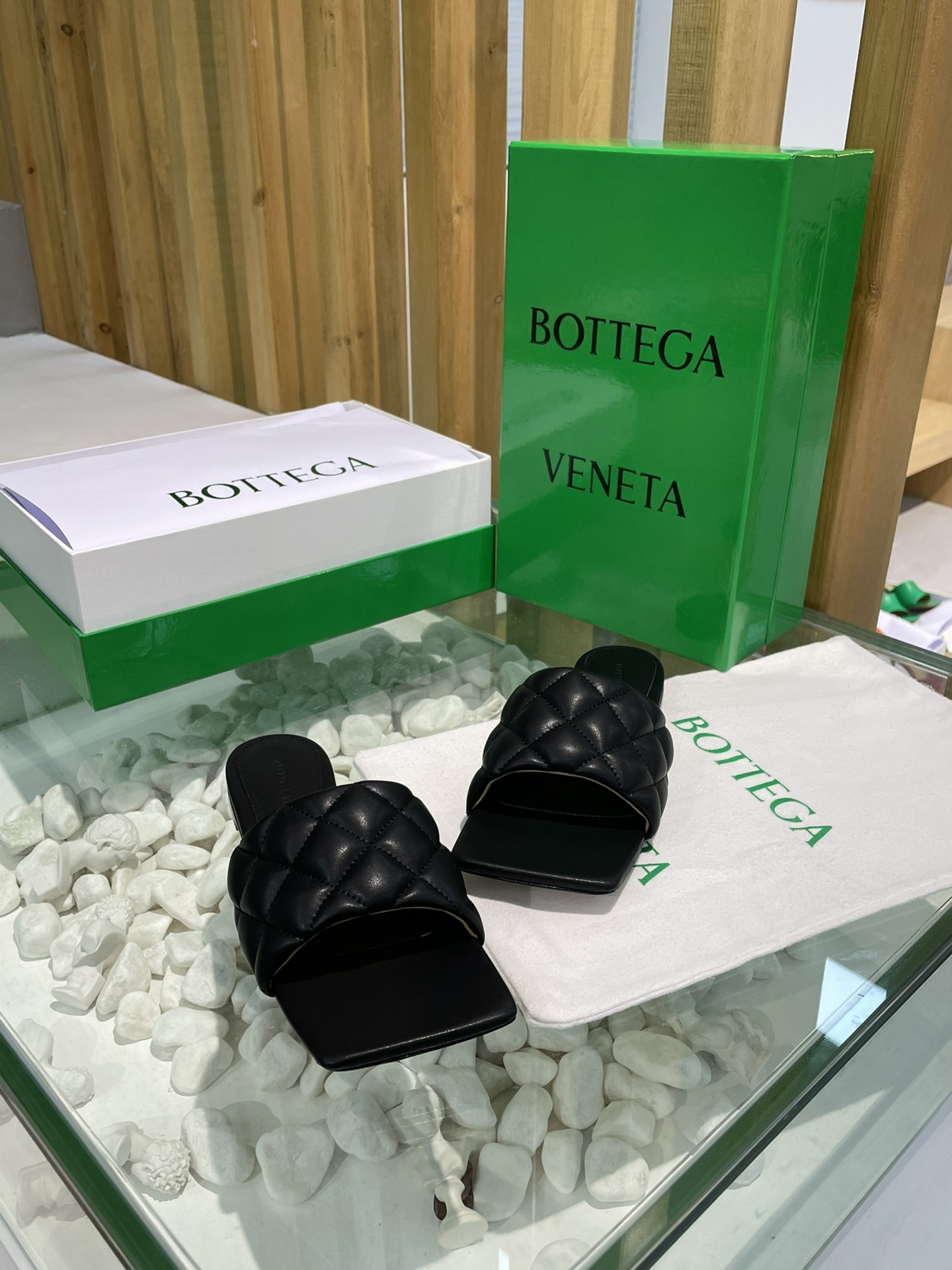 Bottega Veneta Rhombus flat-bottomed slippers