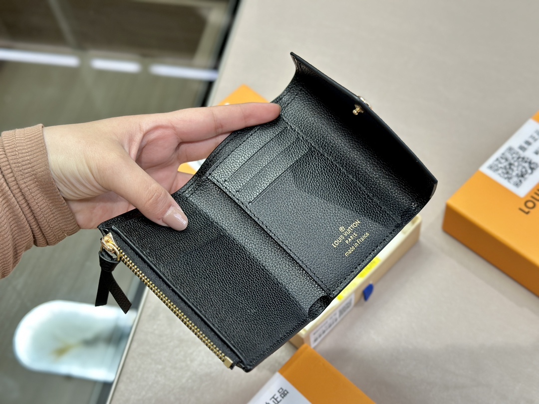 Louis Vuitton Classic Black Wallet