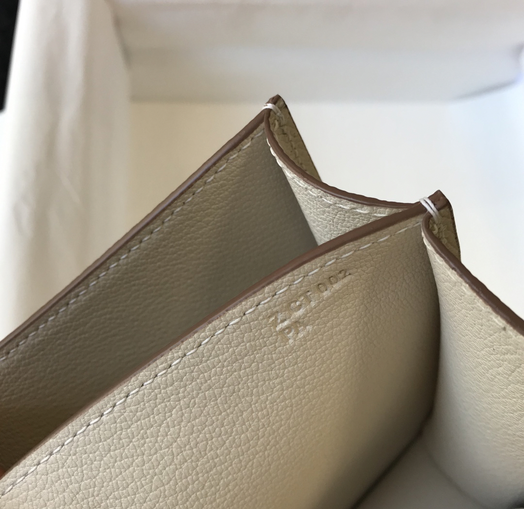 Hermès Constance Bag