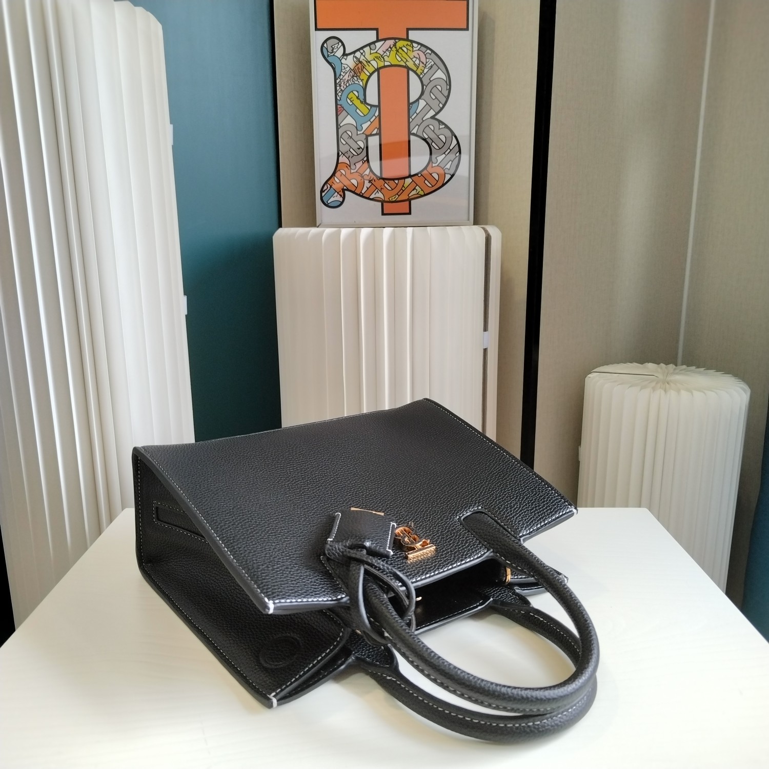 Burberry Leather Elegant Handbag