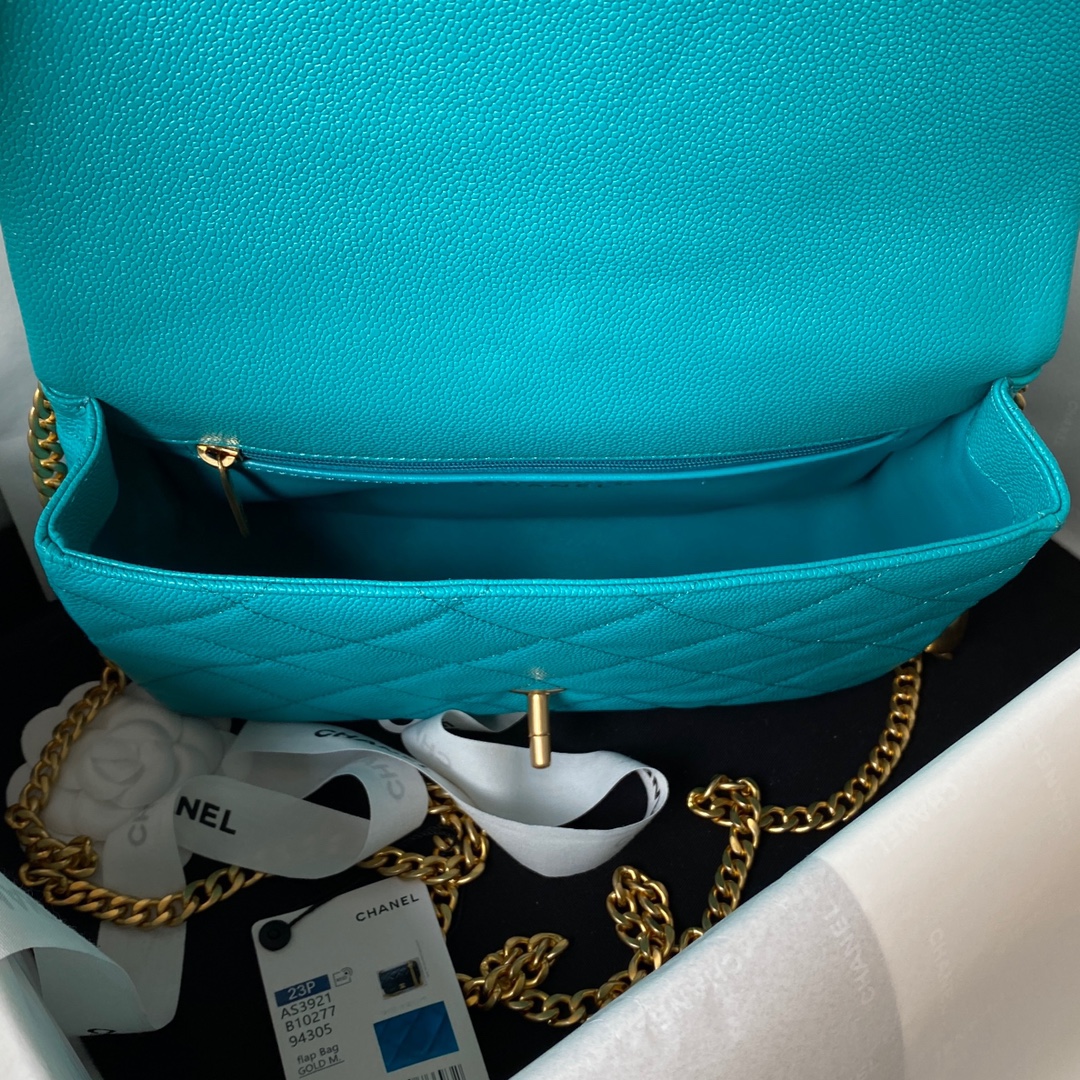 Chanel Unique Style Caviar Leather Crossbody Bag