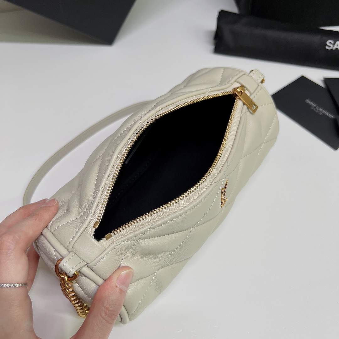 Saint Laurent Classic Chain Shoulder/Crossbody Bag for Women