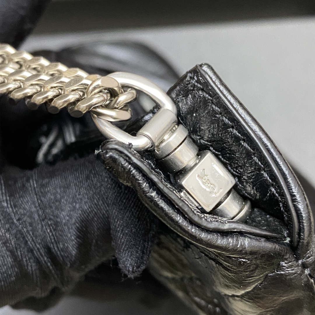 Saint Laurent Classic Chain Shoulder/Crossbody Bag for Women