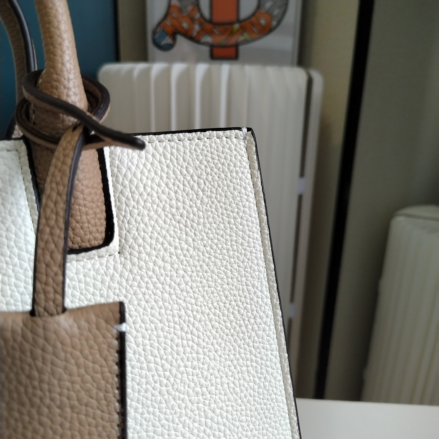 Burberry Leather Elegant Handbag