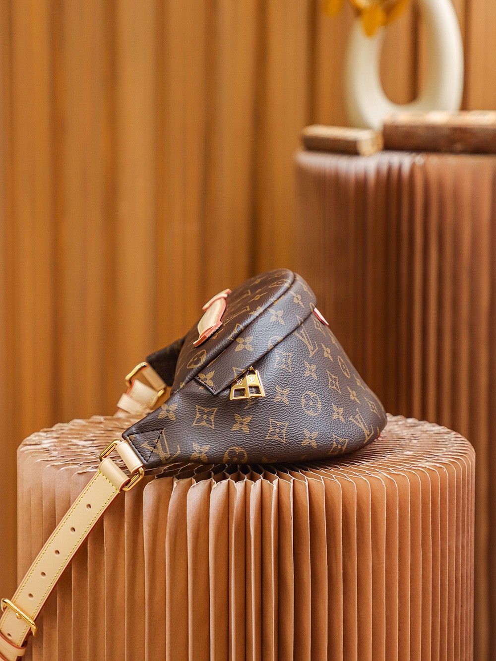 Louis Vuitton Classic Vintage-Inspired Pouch Bag