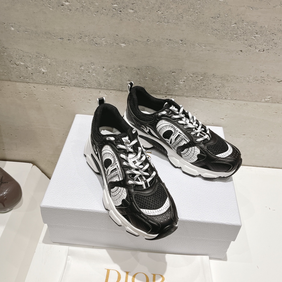 Dior Chrono: The New Casual Running Sneaker