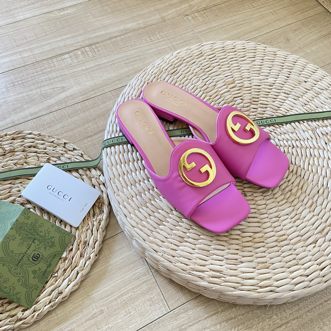 Gucci Square-Toe Leather Slippers