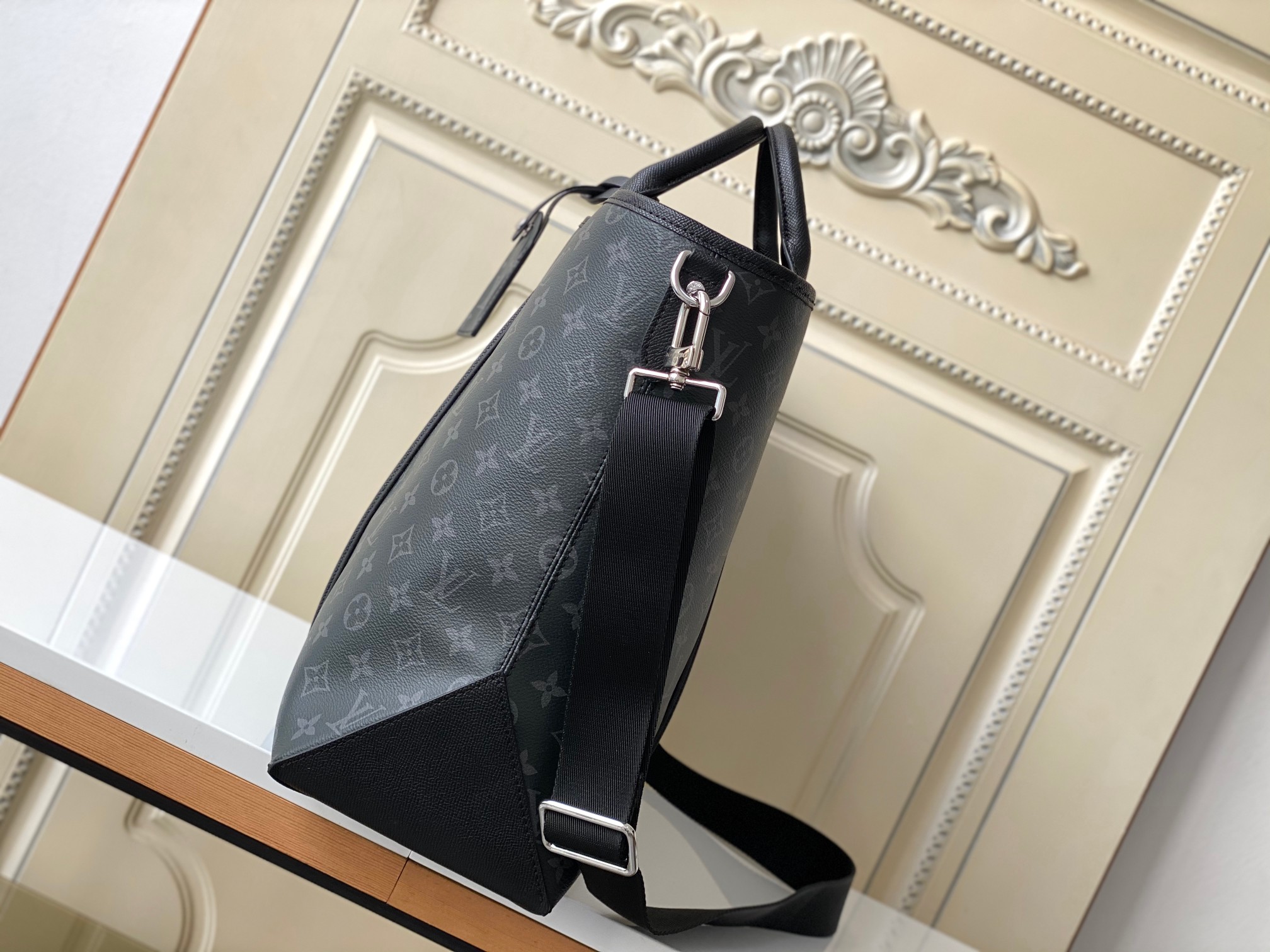 Louis Vuitton Classic Leather Tote Bag