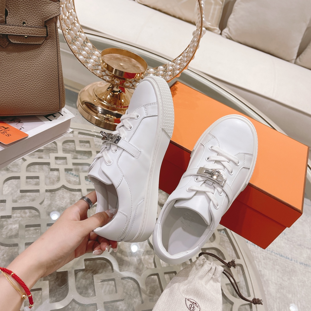 Hermès Latest Kelly Buckle White Sneakers Flat Shoe