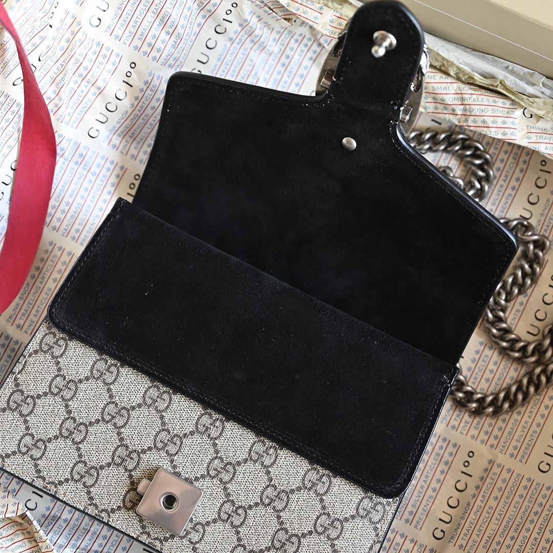 Gucci Classic Rich-Tone Cowhide Chain Crossbody/shoulder Bag