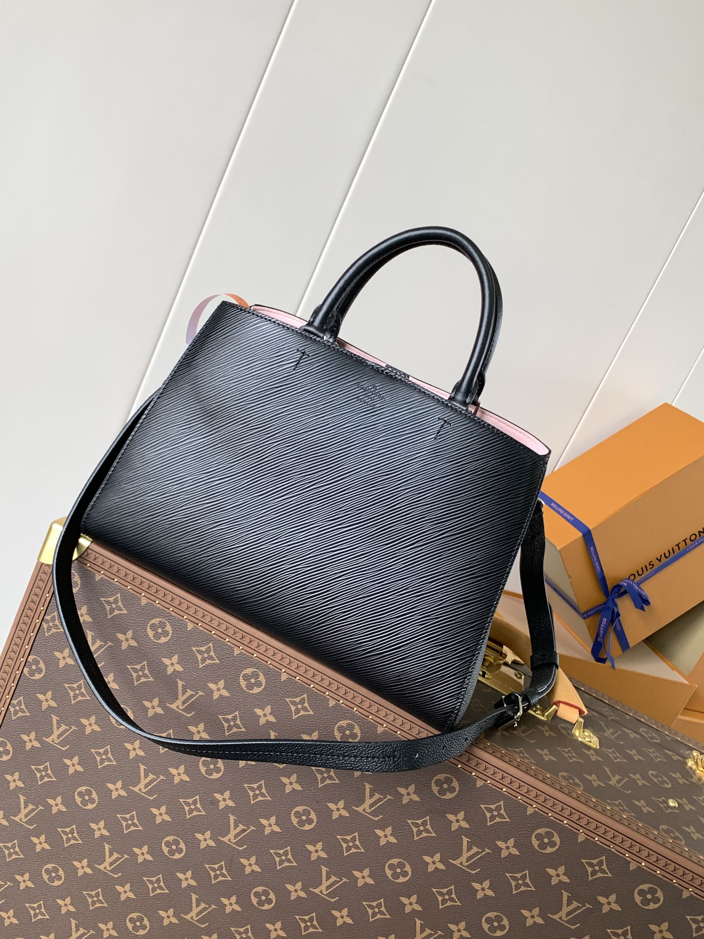 LV Marelle Tote Medium Handbag in Top-Grain Leather