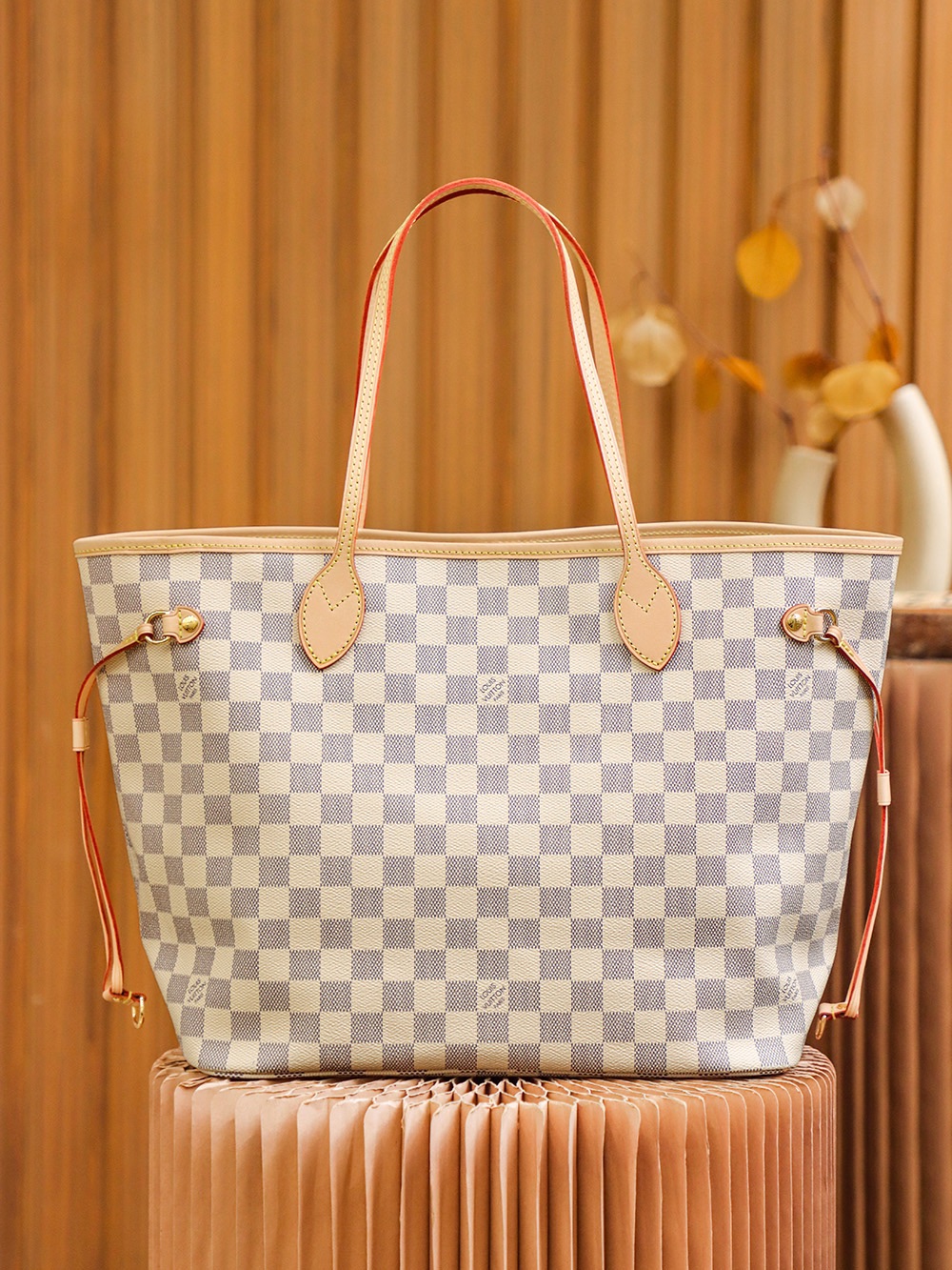 Louis Vuitton Versatile Leather Tote Bag
