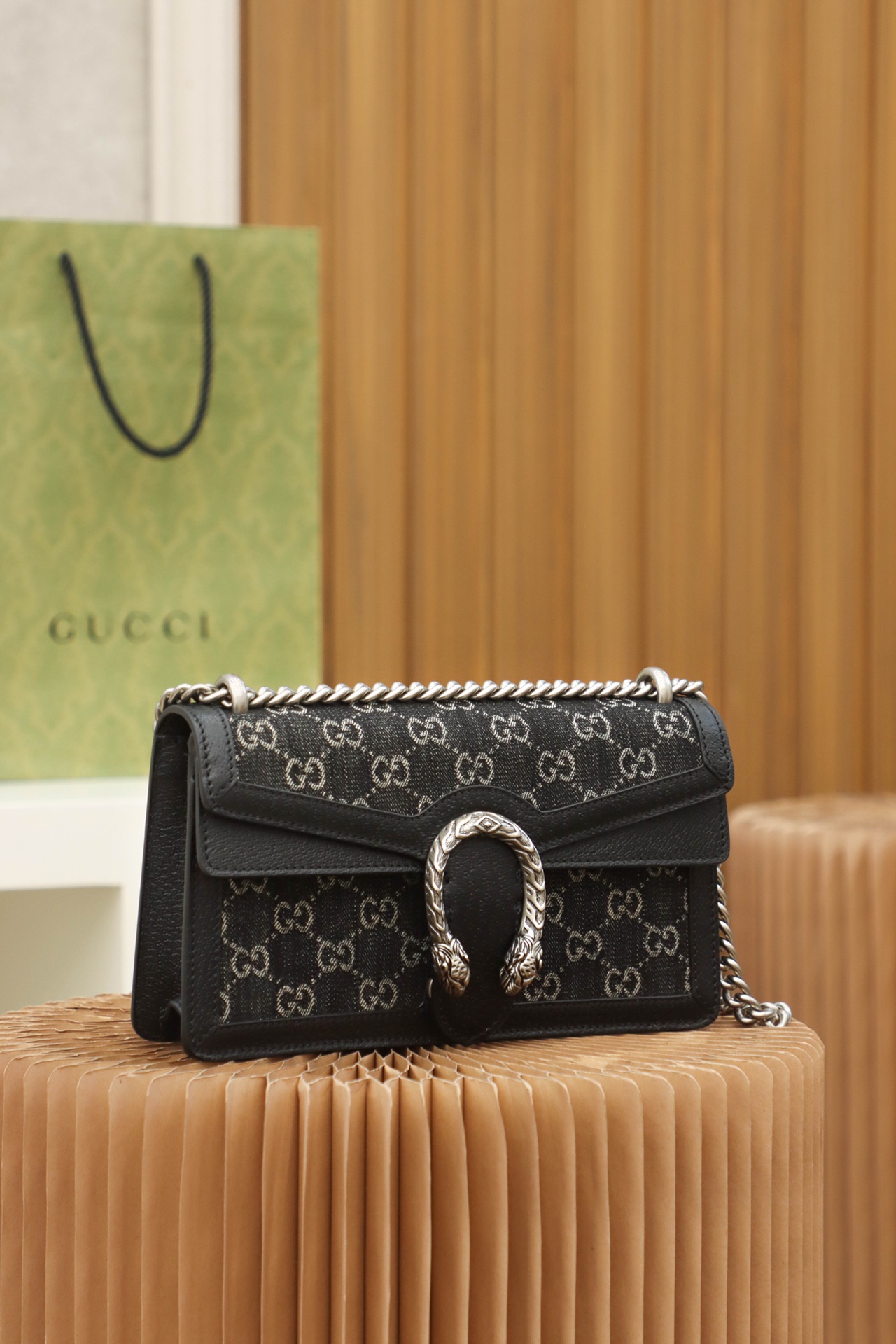 Gucci First-Layer Cowhide Crossbody/Shoulder Bag