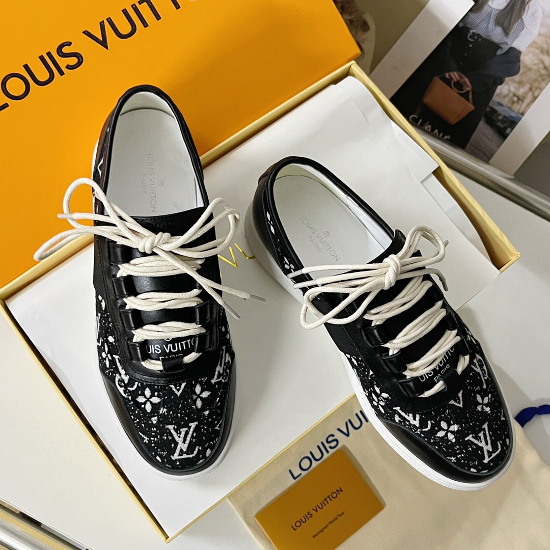 Louis Vuitton Versatile Laced Casual Shoes