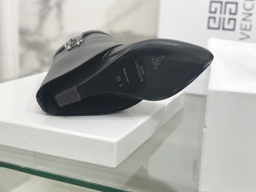 Givenchy Classic Leather Ankle Boots