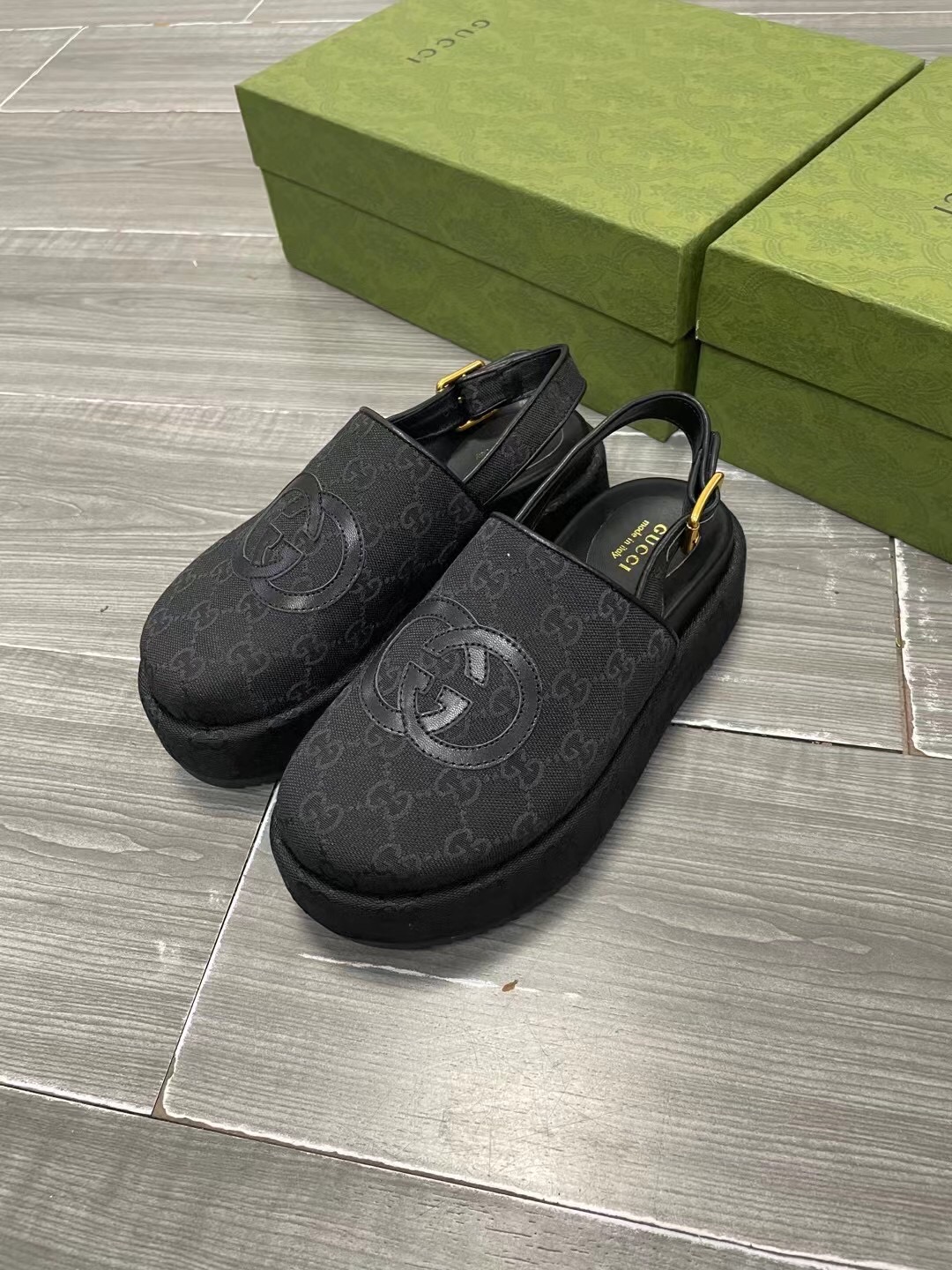 Gucci Thick-Soled Cassic Embroidered Canvas Slippers