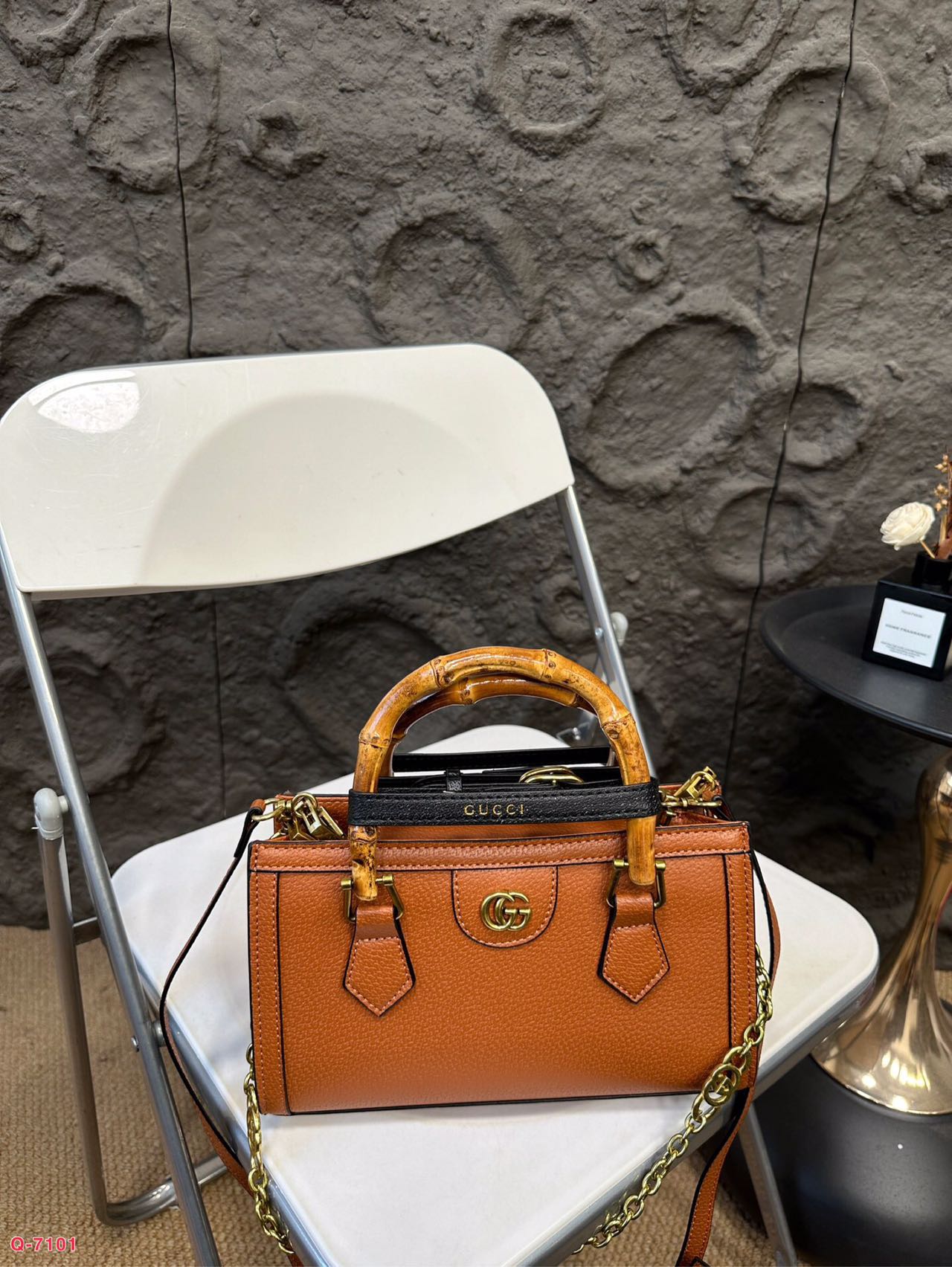 Gucci Top Grade Cowhide Crossbody & Handbag