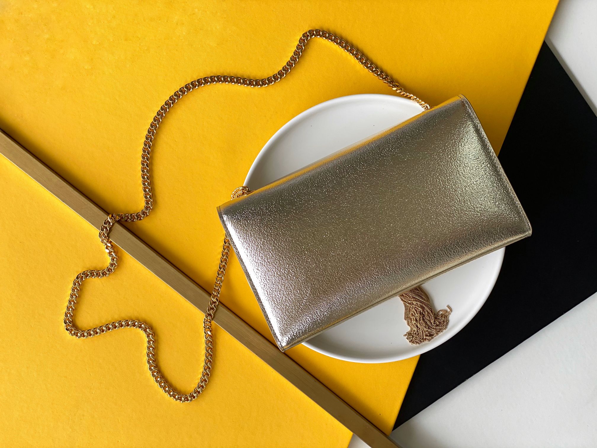 Saint Laurent Classic Chain Shoulder/Crossbody Bag for Women