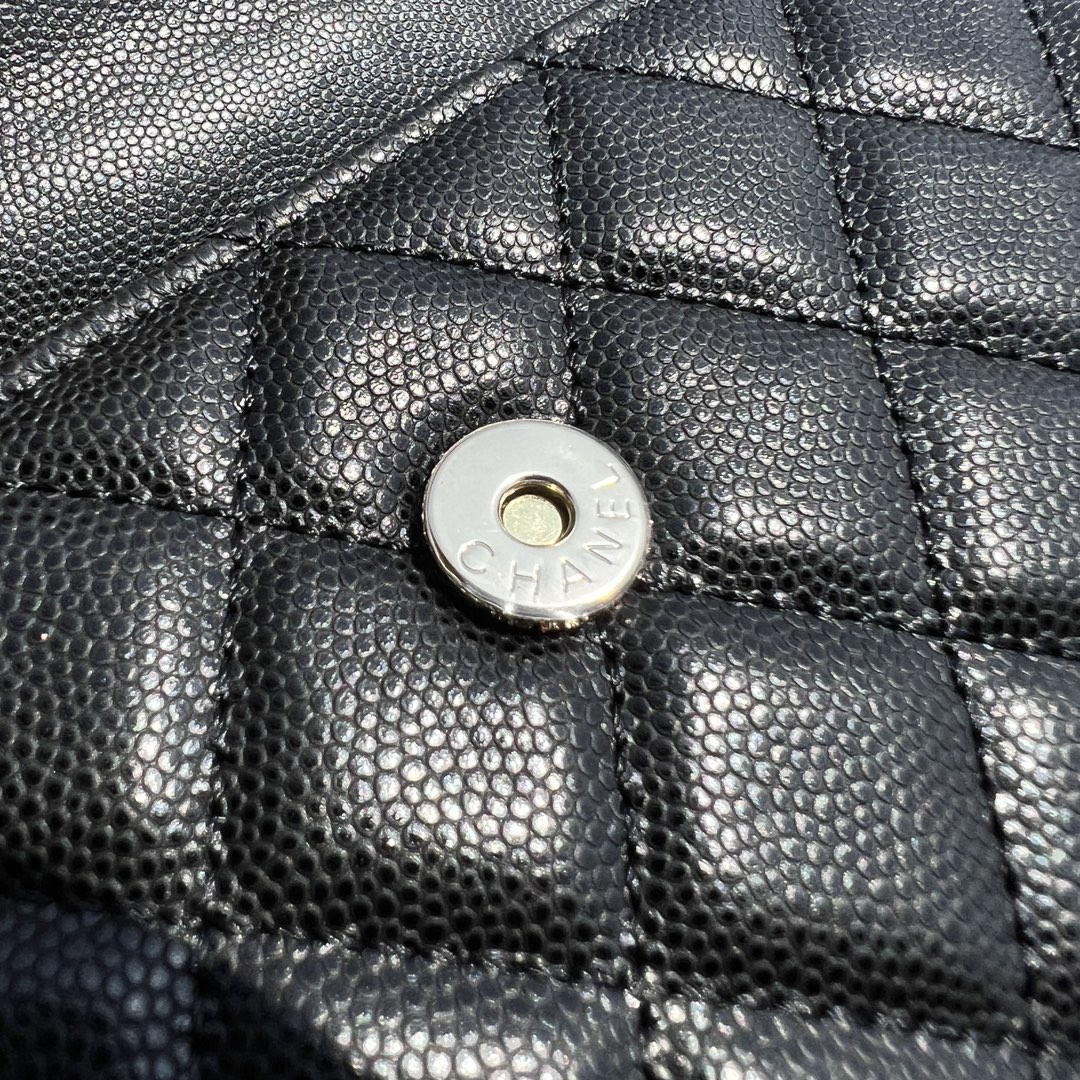 Chanel Caviar Leather Kelly Chain Bag