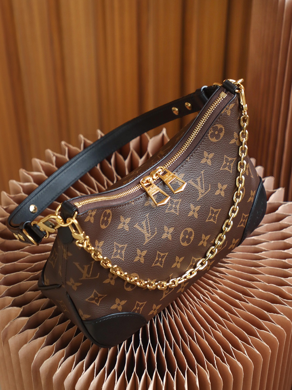 Louis Vuitton Classic Vintage-Inspired Underarm Bag