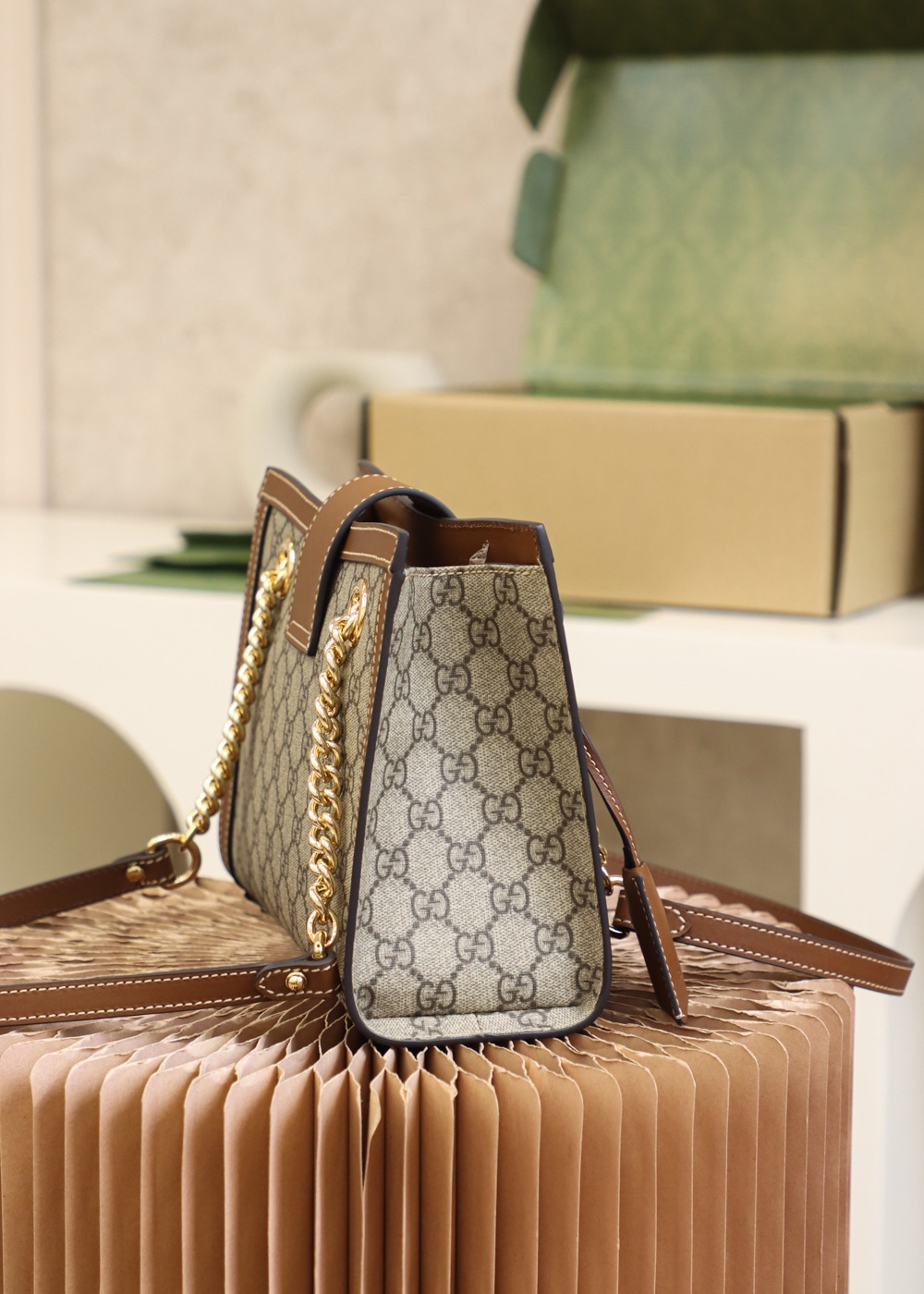 Gucci Classic Vintage-Inspired Leather Single-Shoulder Mini Tote