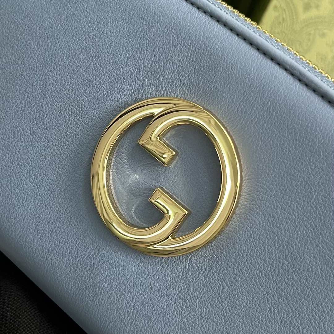Gucci Classic Leather Clutch Bag