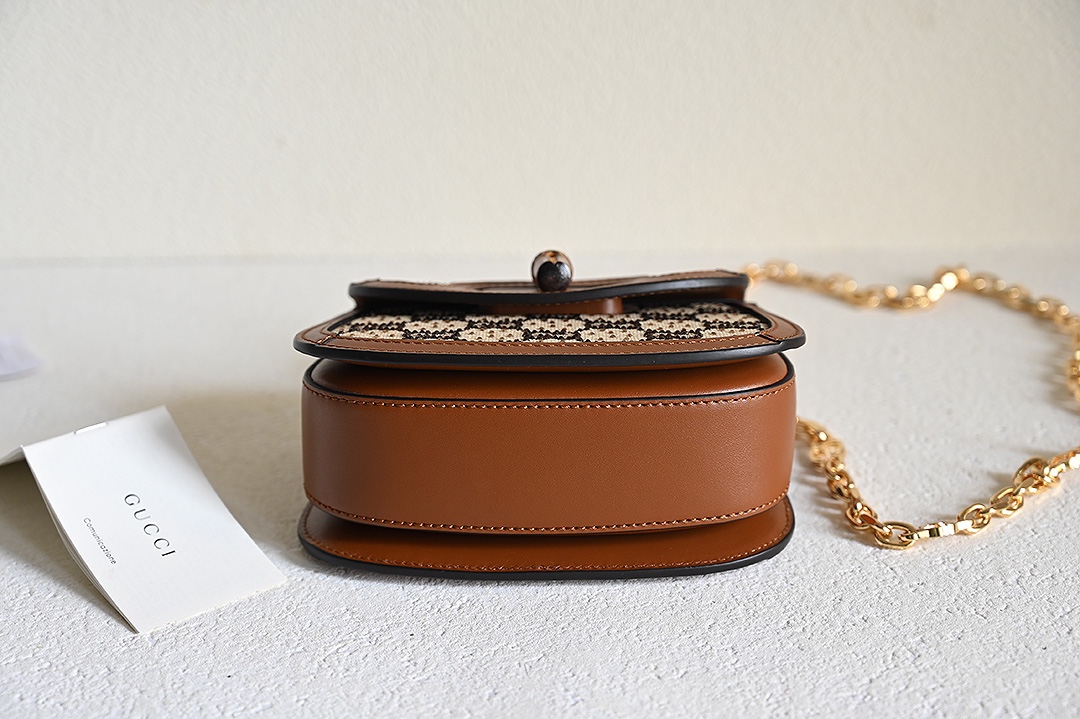 Gucci Classic Vintage-Inspired Leather Handbag