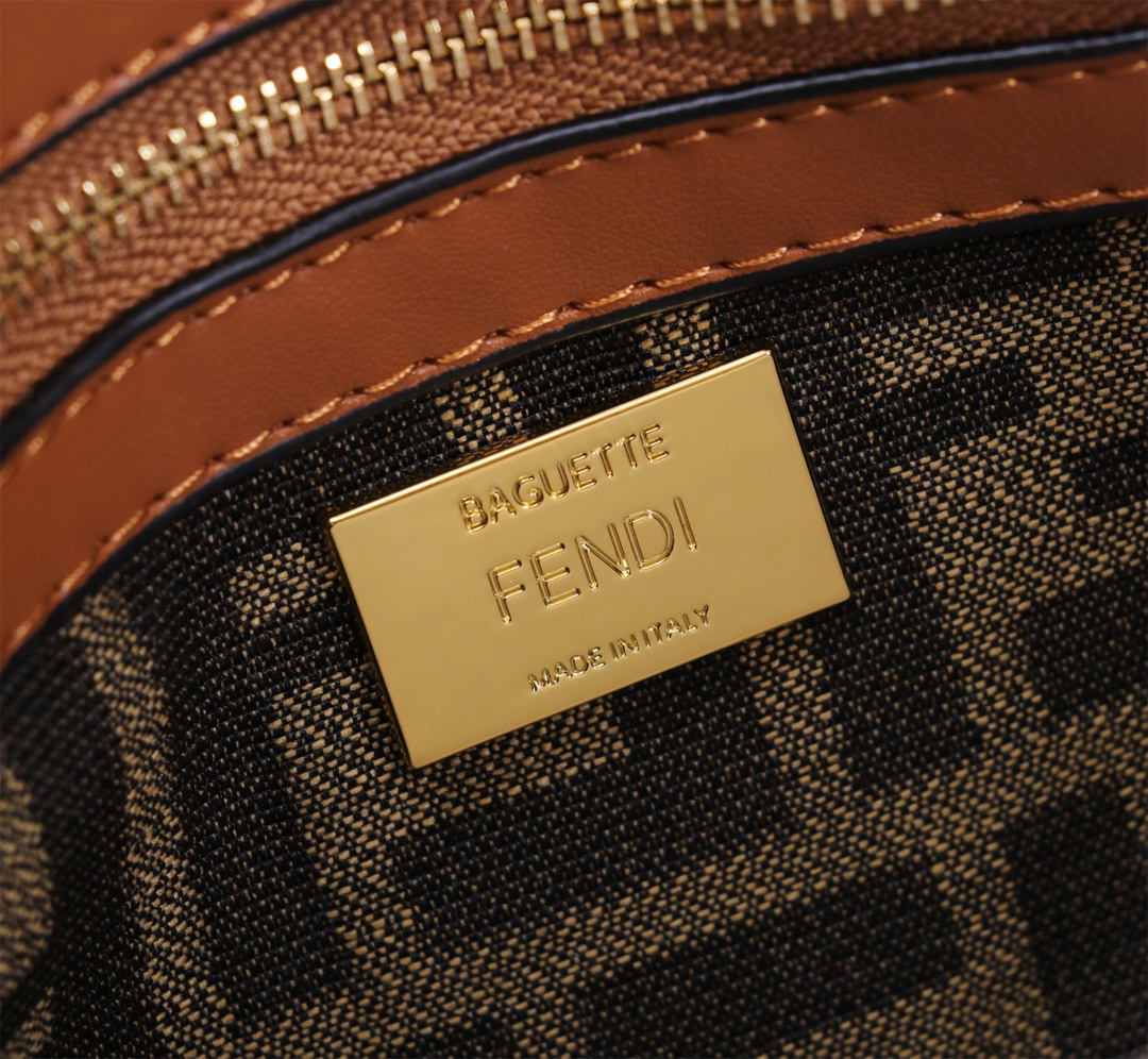 Fendi Baguette Multi-Pocket Handbag