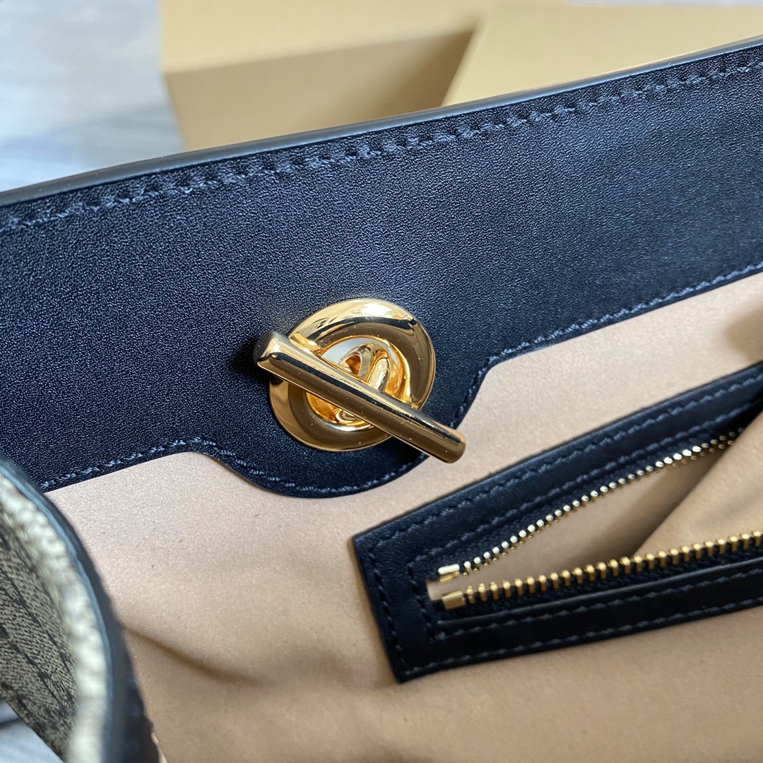 Gucci Classic Vintage-Inspired Leather Large Tote Bag