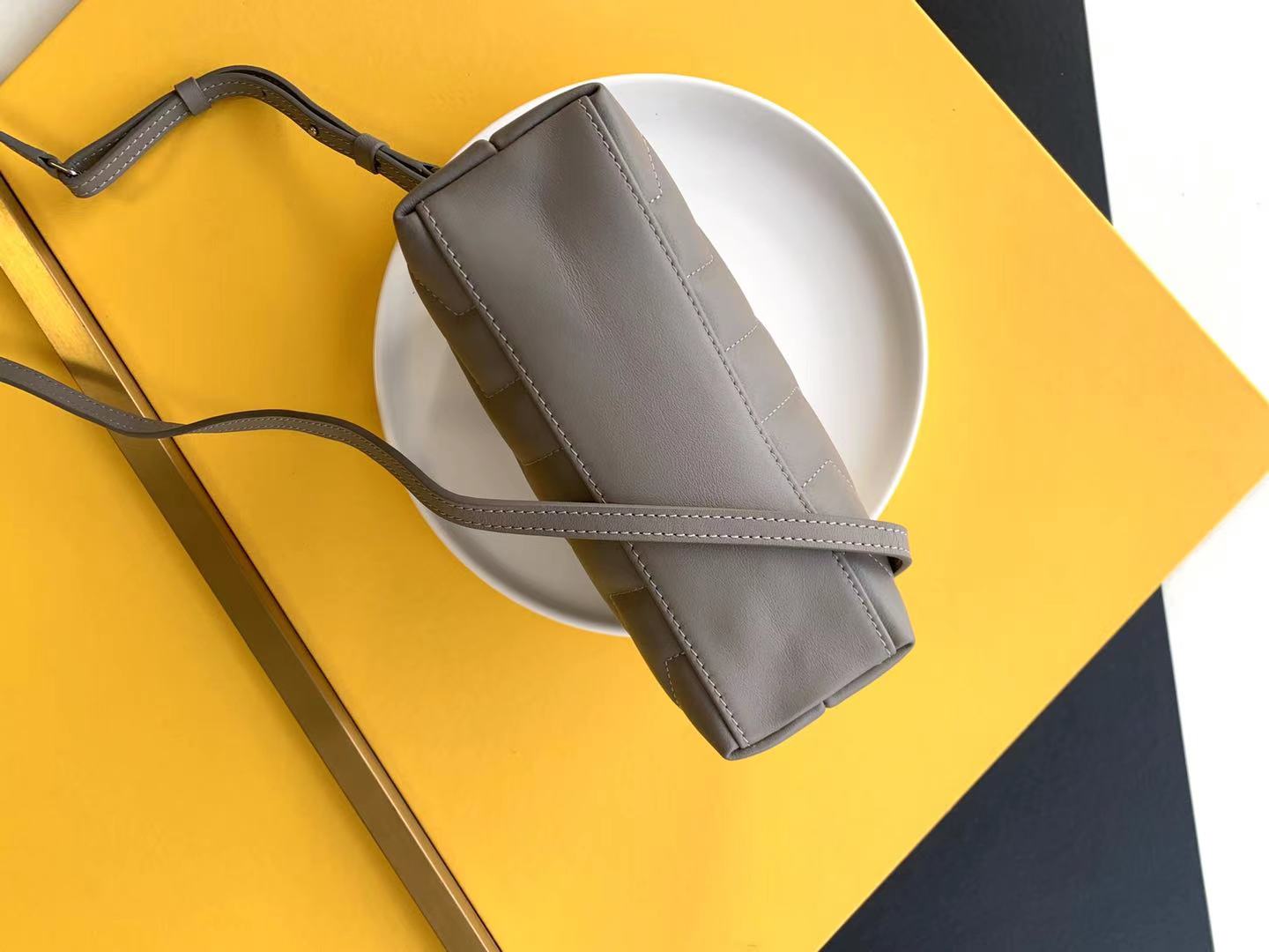 Saint Laurent Paris Grey Leather Women's Crossbody Bag