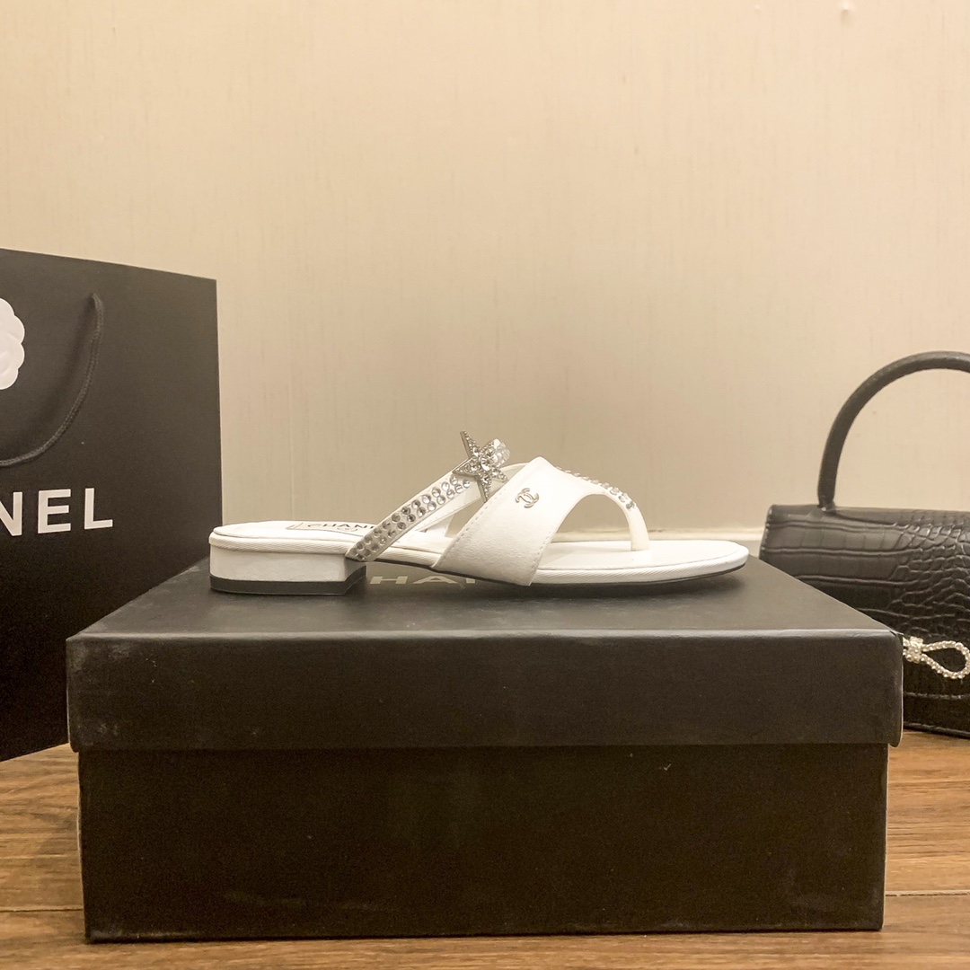 Chanel White Flip-Flops