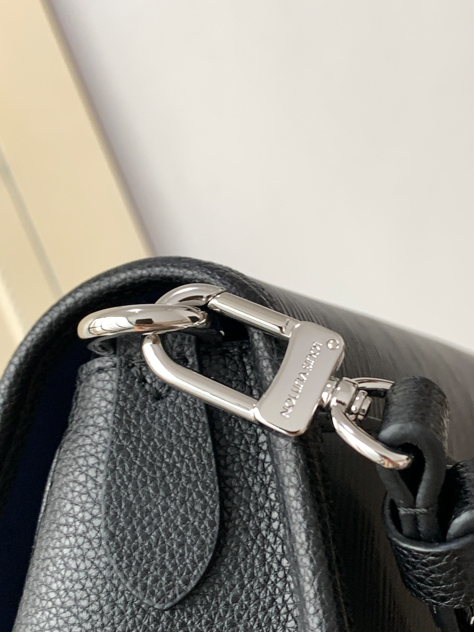 LV Cowhide Crossbody/Shoulder Bag