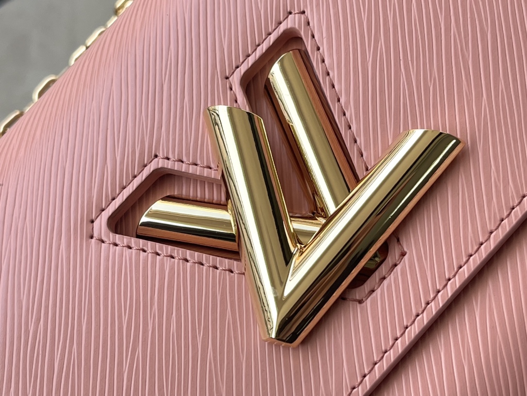 Louis Vuitton Stylish Versatile Leather Crossbody/Shoulder Bag