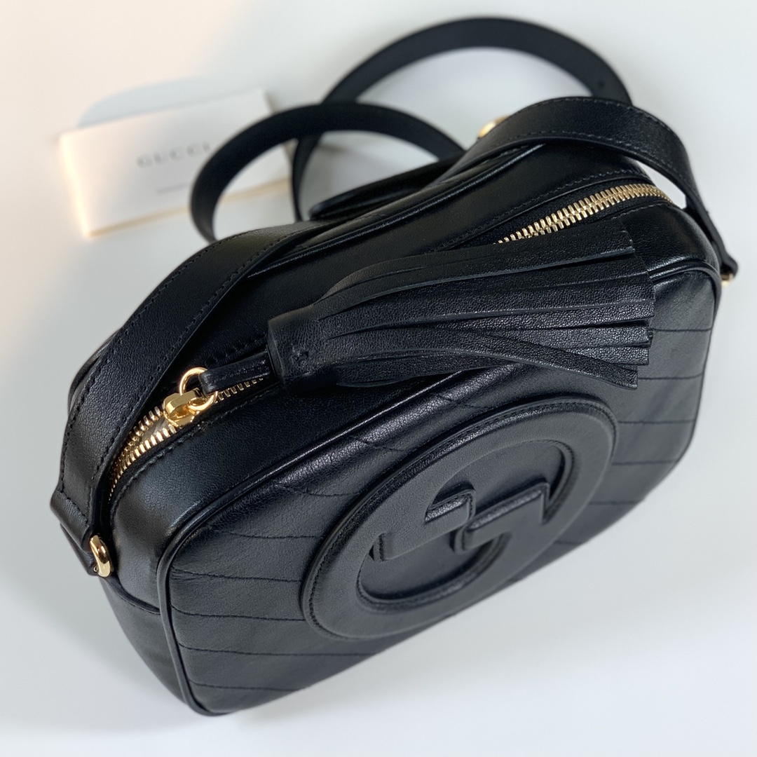 Gucci Classic Leather Clutch Bag