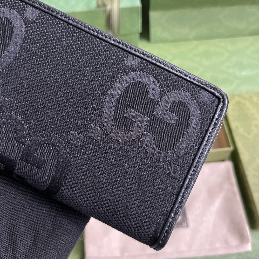 Gucci Classic Leather Clutch Bag