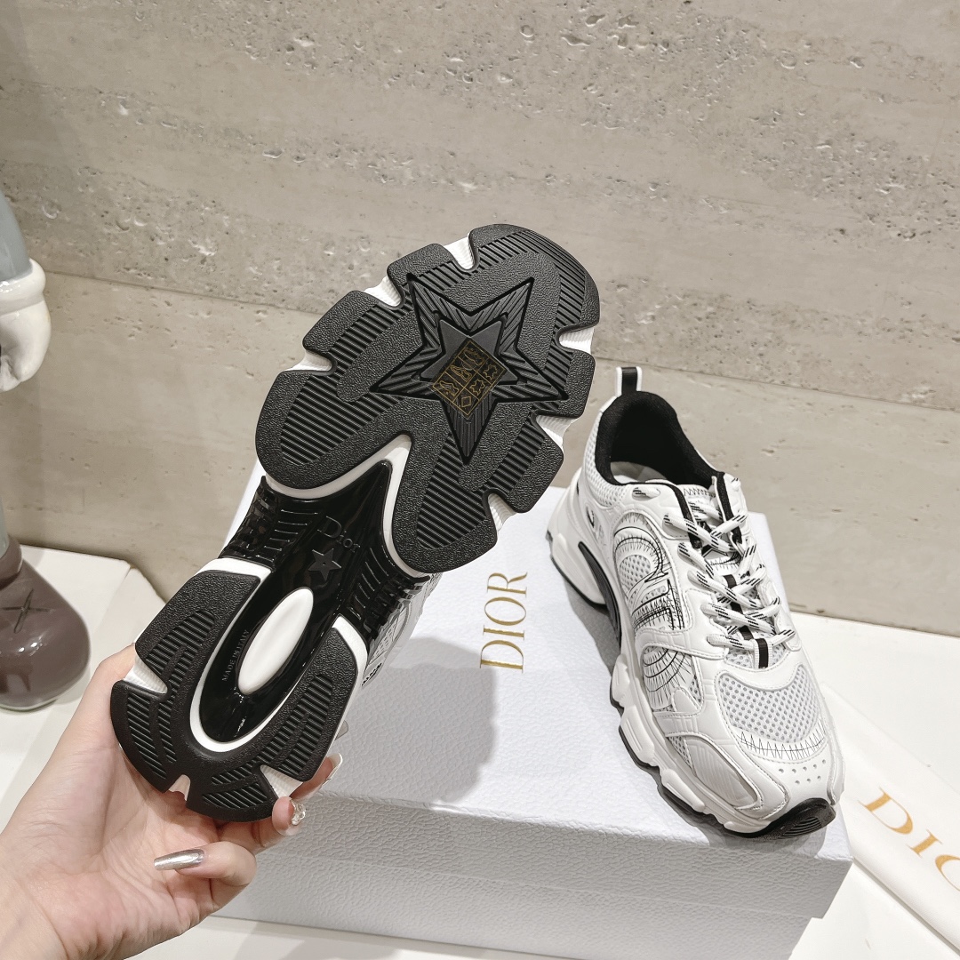 Dior Chrono: The New Casual Running Sneaker