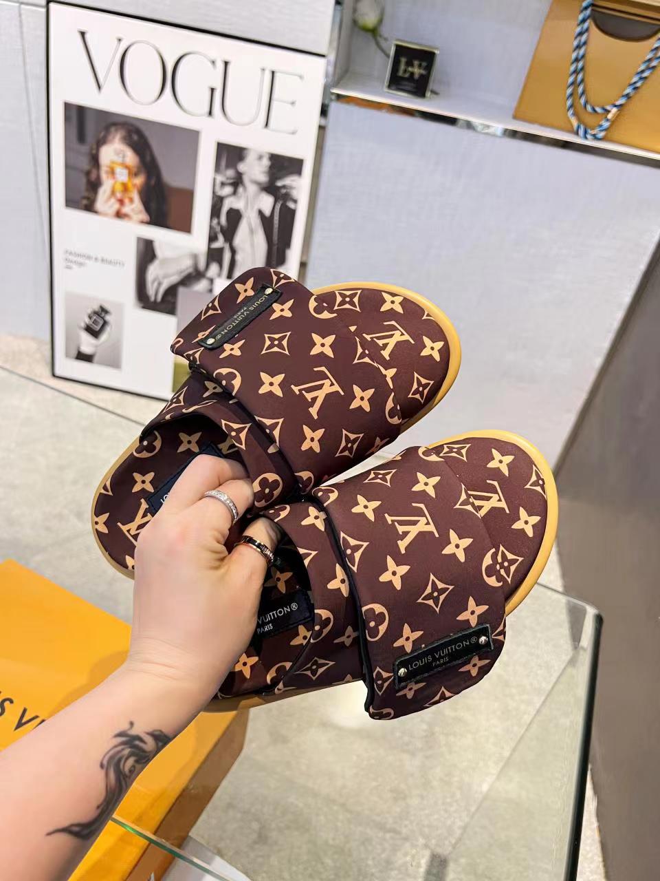 Original big brand luxury goods 1:1 high-end quality top qualityLouis vuitton new presbyopic sandals