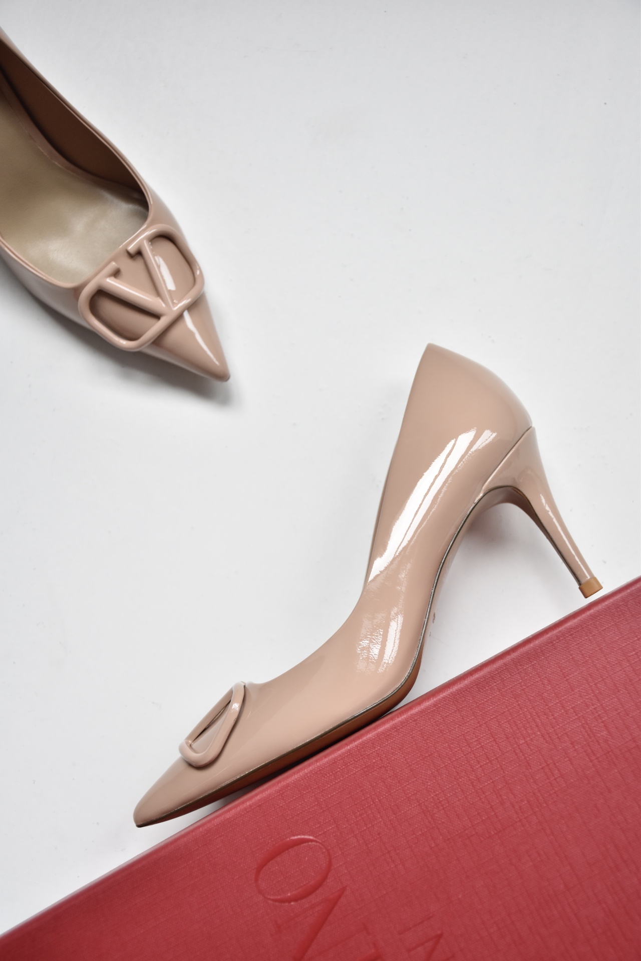 Valentino Classic Patent Leather High Heels (4cm/8 cm)