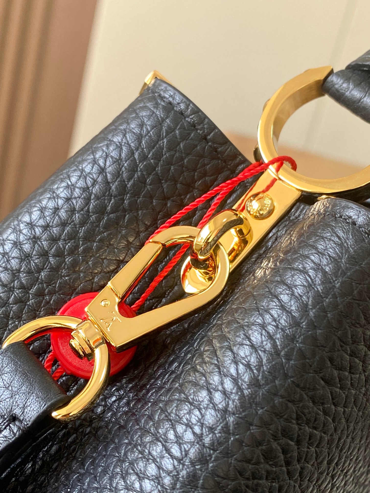 Louis Vuitton Capucines Flower Crown Handbag（Three Sizes）