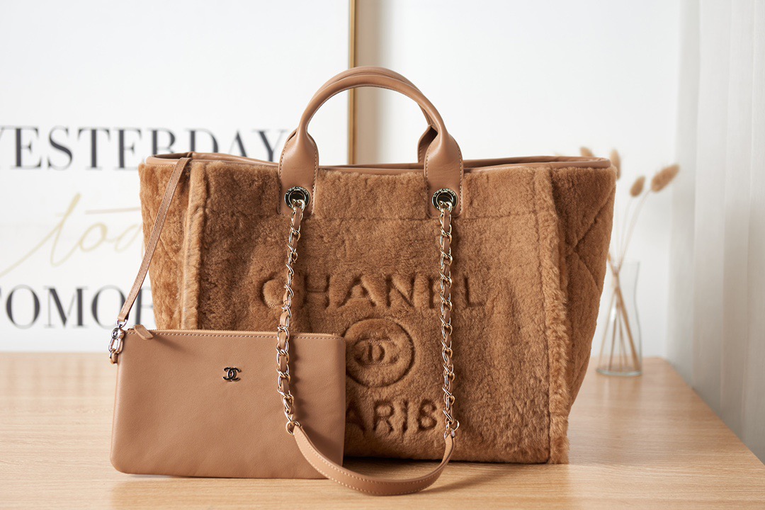 Chanel Paris Winter 2024 New Collection Large Tote Bag