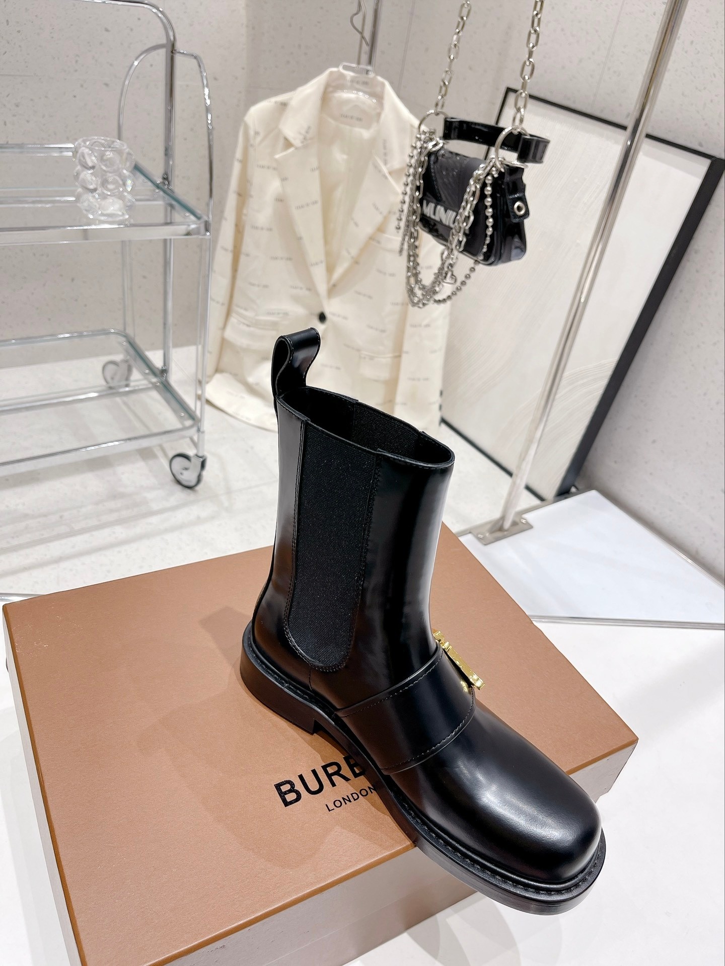 Burberry Chelsea Leather Short Boots