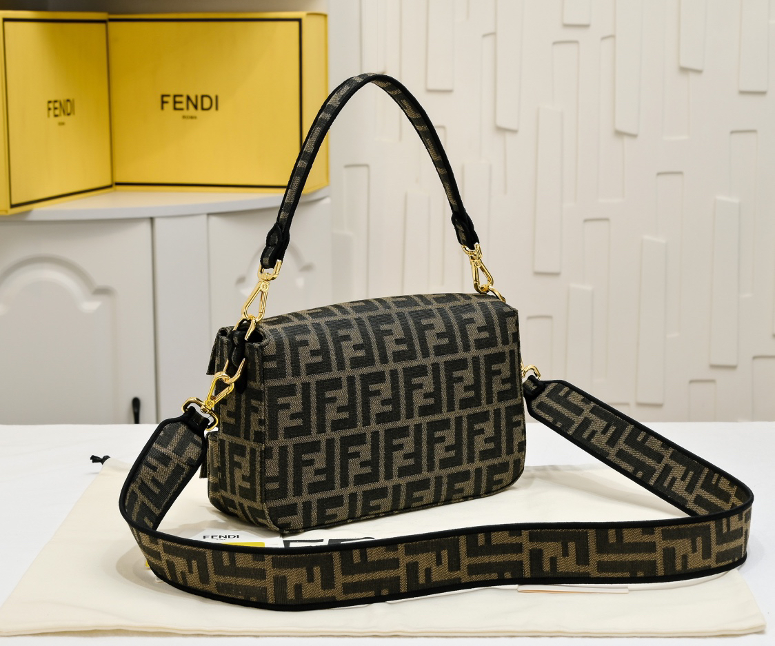Fendi Baguette Multi-Pocket Handbag
