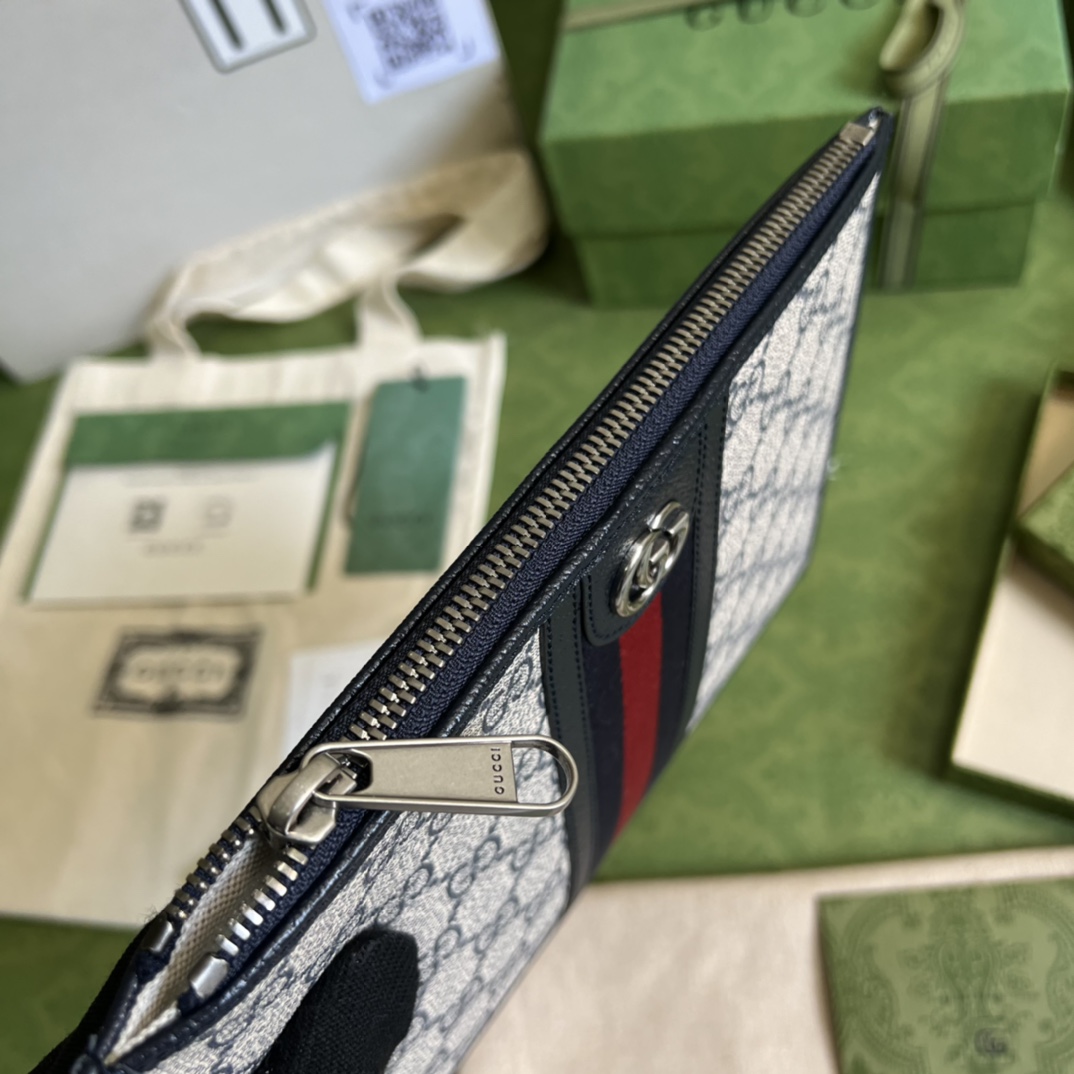 Gucci Classic Leather Clutch Bag