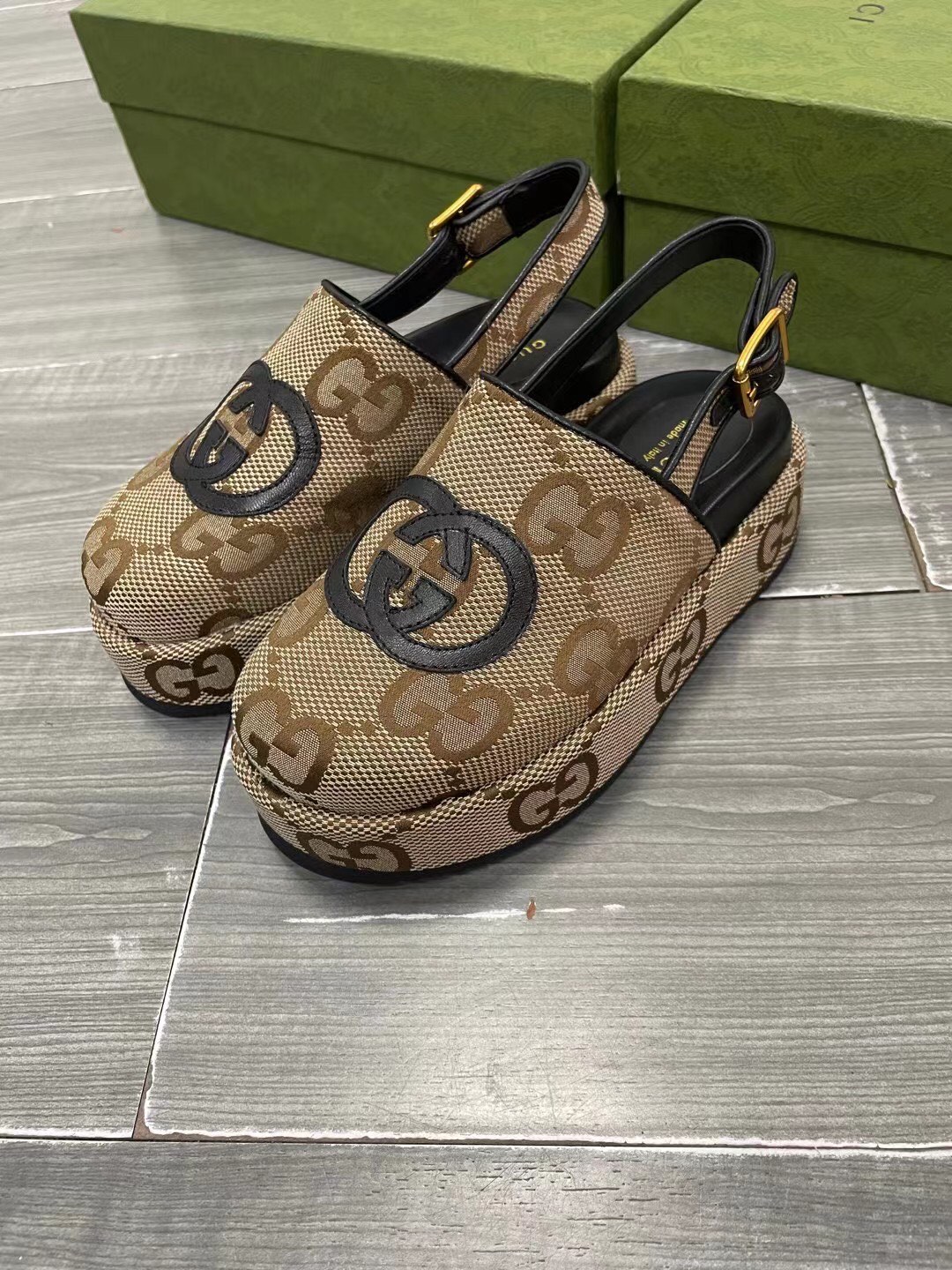 Gucci Thick-soled Classic Embroidered Canvas Slippers