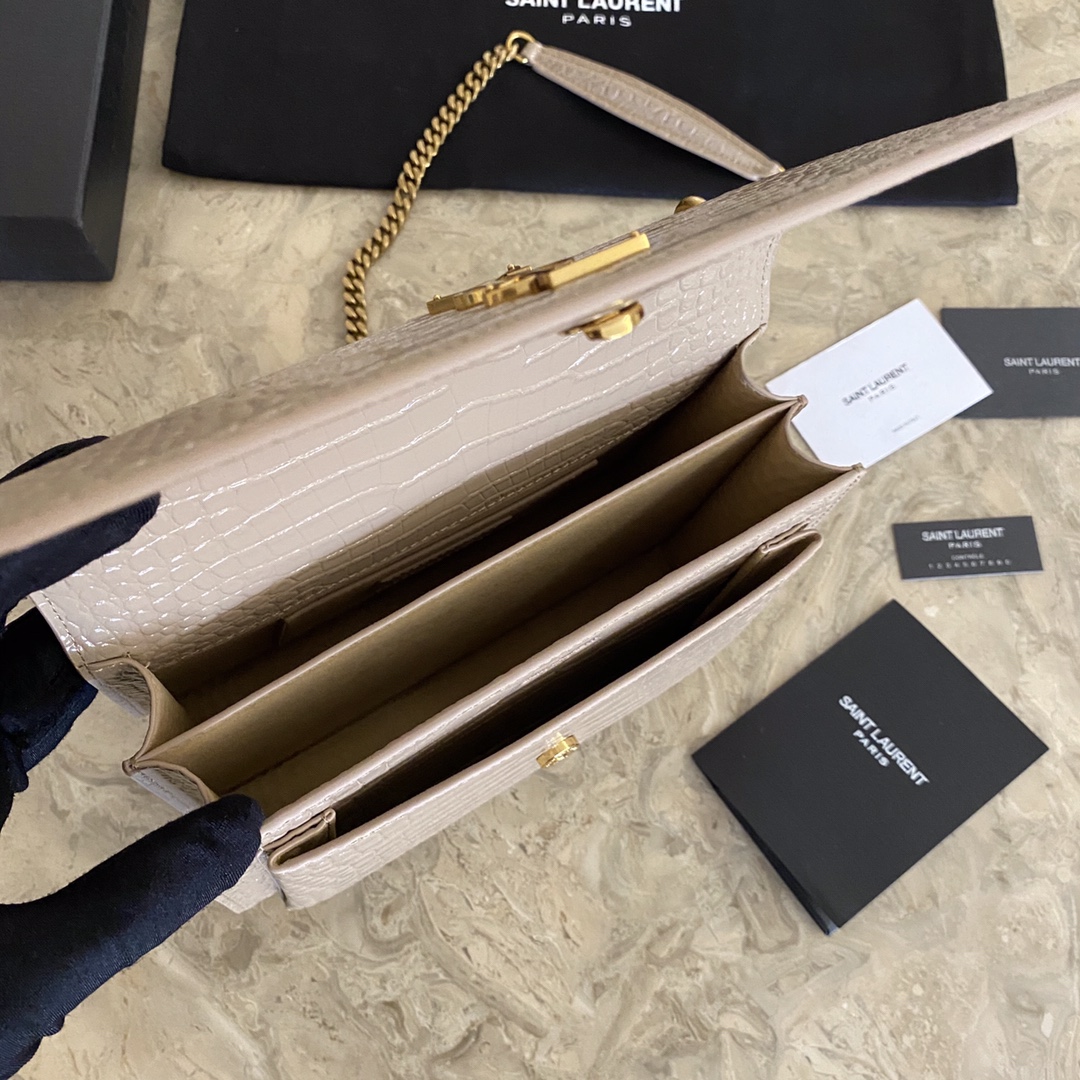 Saint Laurent Classic Chain Shoulder/Crossbody Bag for Women