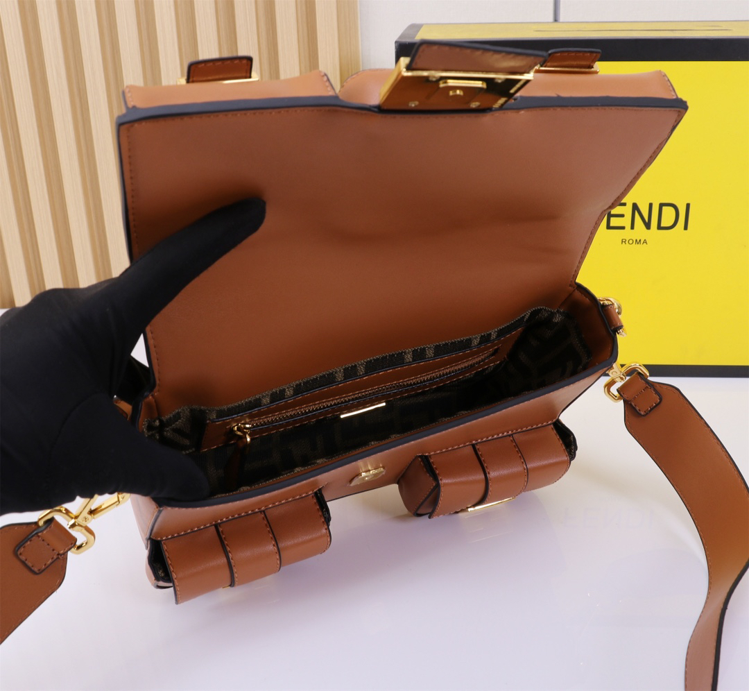 Fendi Baguette Multi-Pocket Handbag