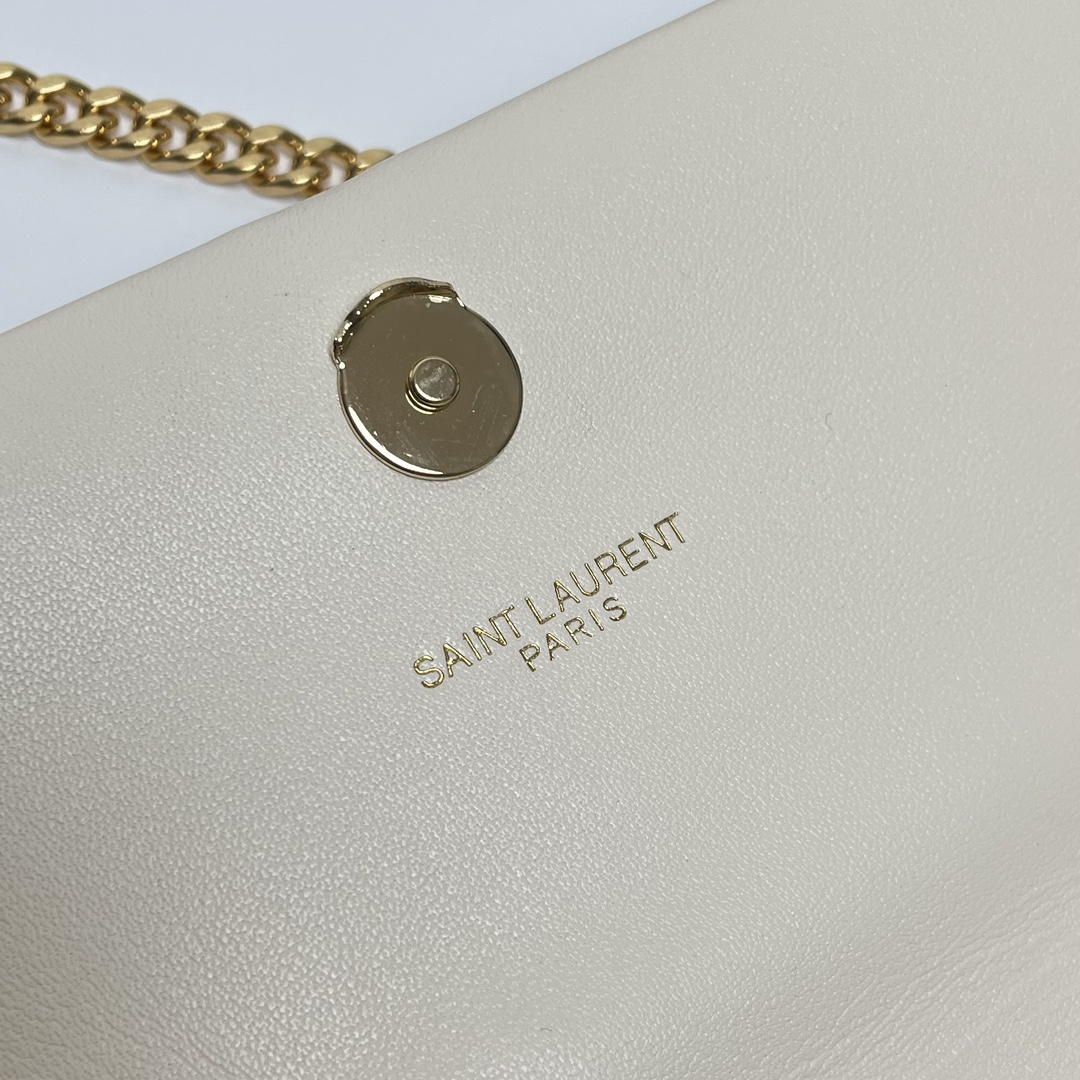 Saint Laurent Classic Chain Shoulder/Crossbody Bag in White for Women