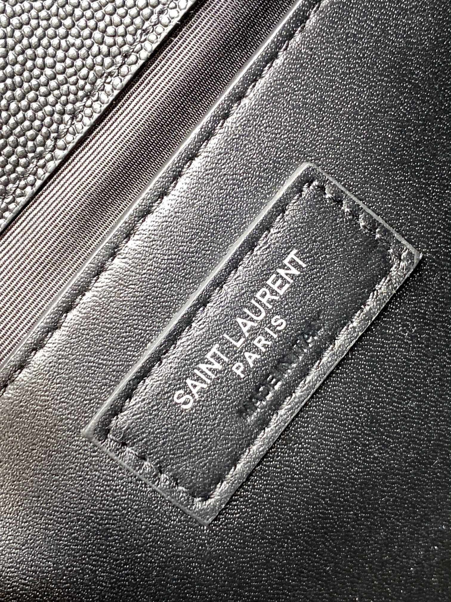 Saint Laurent Classic Chain Shoulder/Crossbody Bag for Women  in Black