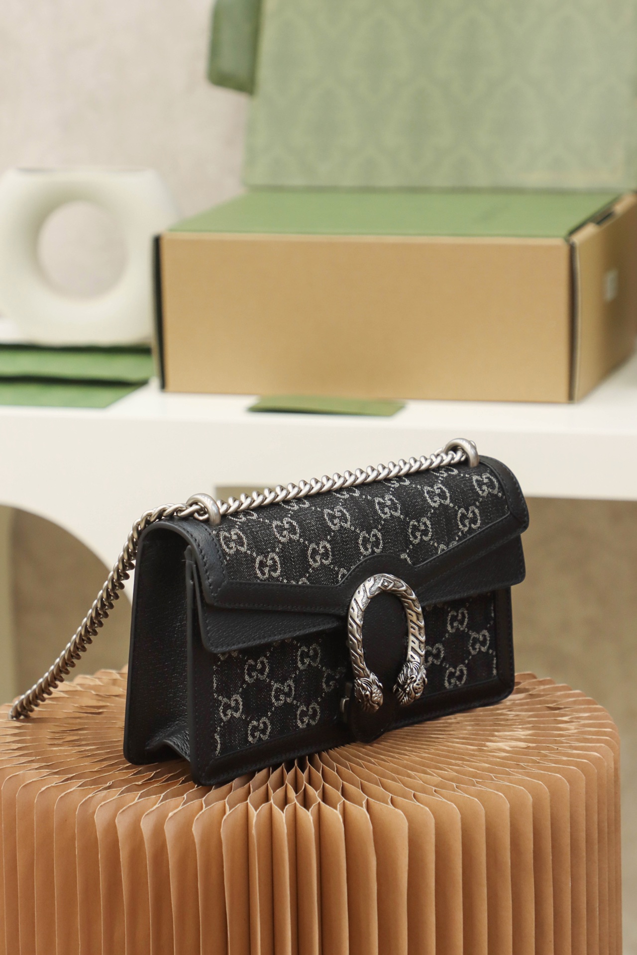 Gucci First-Layer Cowhide Crossbody/Shoulder Bag