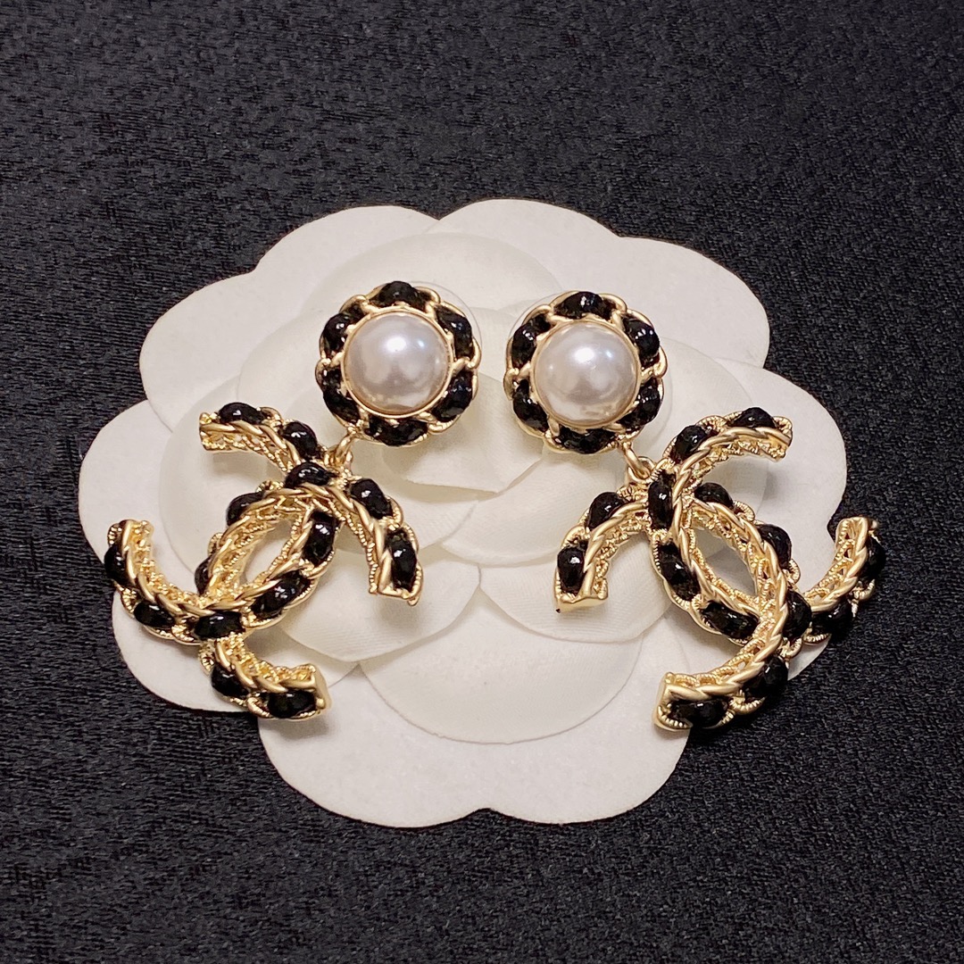 Chanel Classic Elegance Earrings